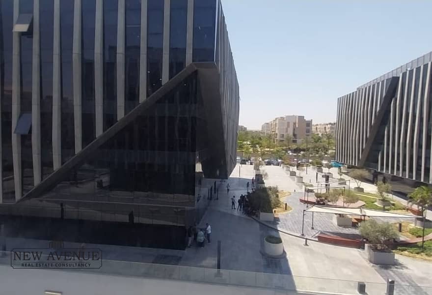 6 c13c1faf-3856-4041-a26d-2b96765f4b35_original (5). jpg