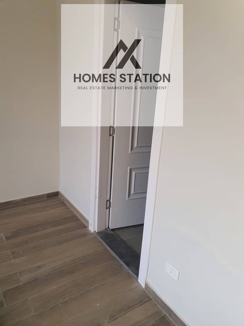 10 2198b99a-b4ff-4a47-b4b9-fdf5ebb0acf4. jpeg