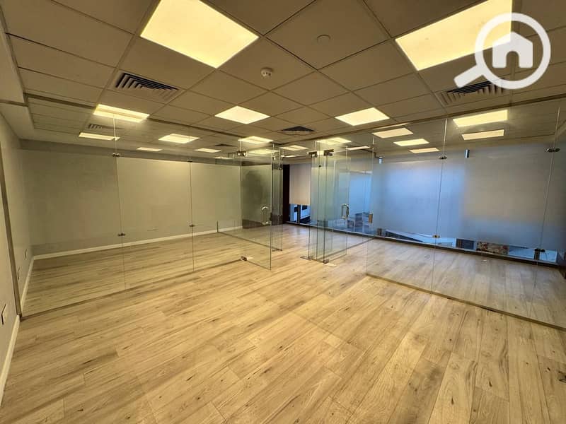 4 WhatsApp Image 2026-01-19 at 11.51. 55. jpeg