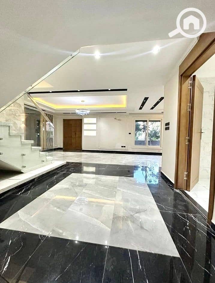 2 6506d627-0778-44ec-a6b1-666b937f17ad. jpeg