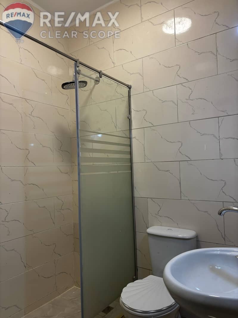 7 84bee988-74cf-46b5-95c4-d0ecc3207723. jpg