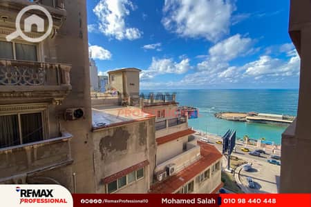 شقة 3 غرف نوم للايجار في سابا باشا، الإسكندرية - 1. jpg