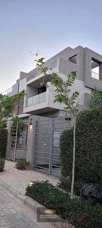 4 12da3d0c-7478-4af8-a394-17df186fabcd. jpg