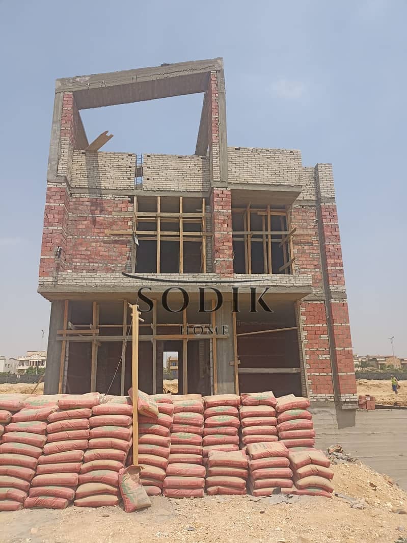 3 WhatsApp Image 2025-10-29 at 4.05. 28 PM (1). jpeg