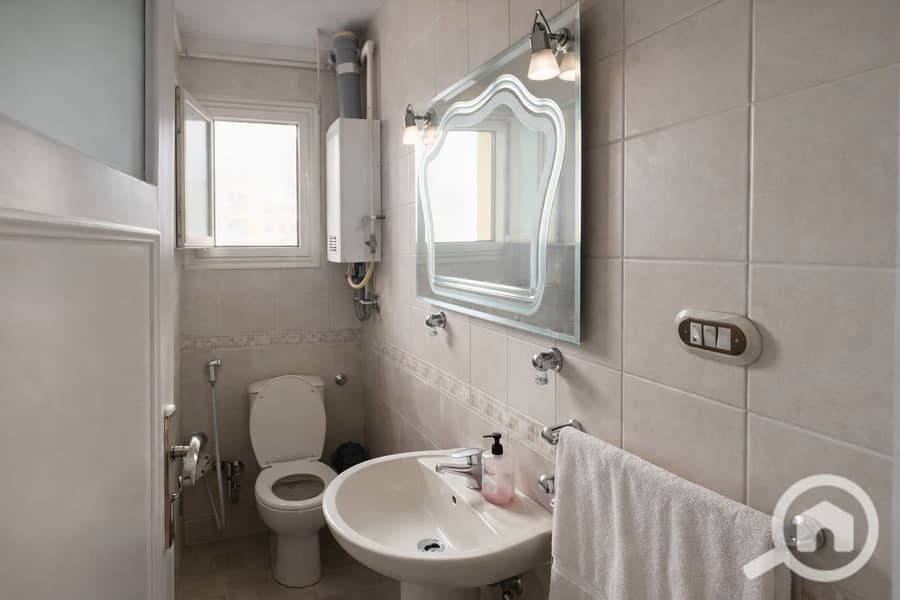 9 D5E4FD80-8E0B-4D2E-9F97-EBA5377A0964. png