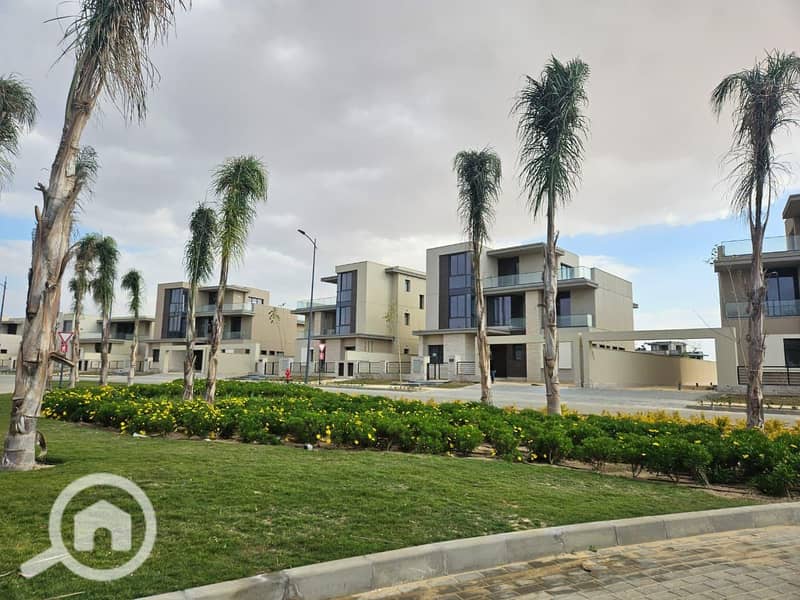 10 WhatsApp Image 2024-12-29 at 18.23. 50_11e4824b. jpg