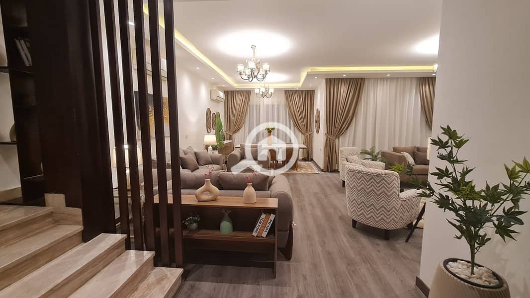 4 1e43b3a5-ec3c-48e3-8645-535966363c94. jpg