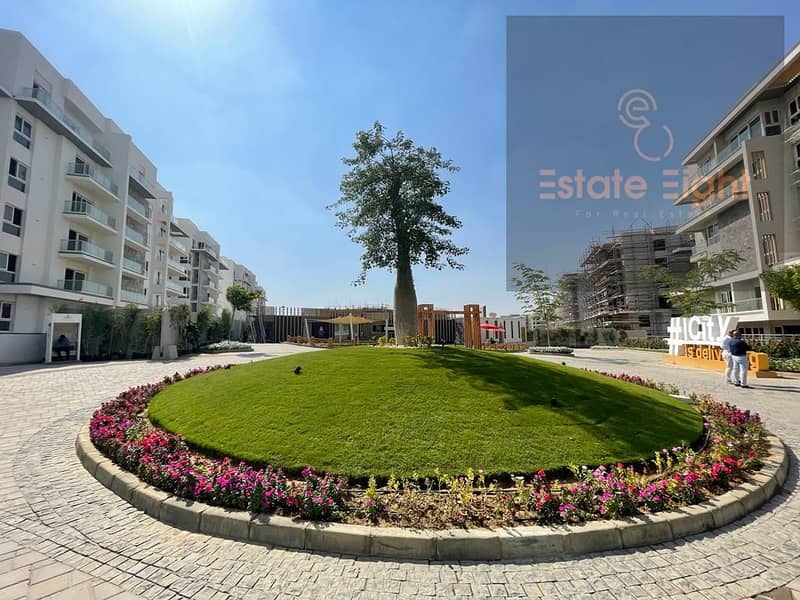 2 8f36fb4e-c7f7-43a3-9aae-8b540571b654. jpg