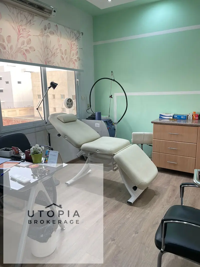 Clinic in medical park 1 new cairo 53 m fully furnished with ACs 2nd floor ready , beside seven stars mall – pohled 5