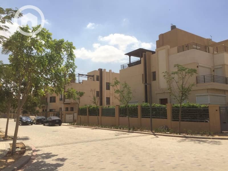 4 80eeef4d-9b83-4377-8568-e52a3e1340ab. jpg