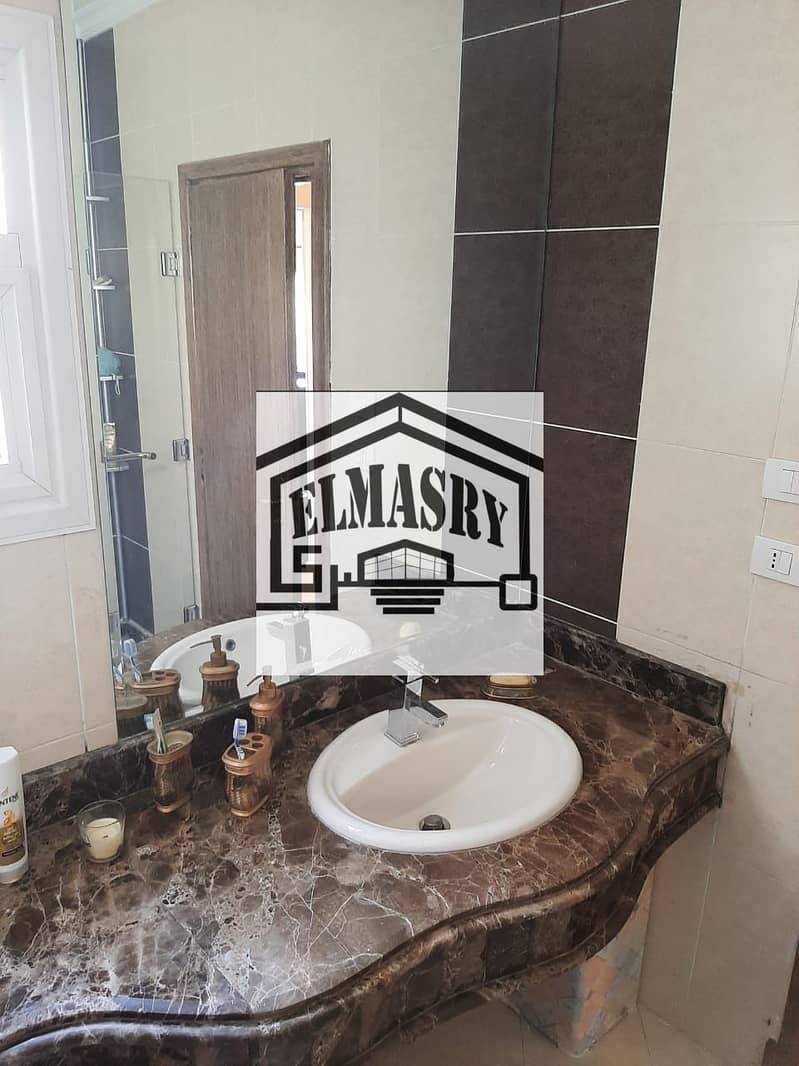 35 f7b4769f-f426-4472-bcd1-5646923f2e44. jpg