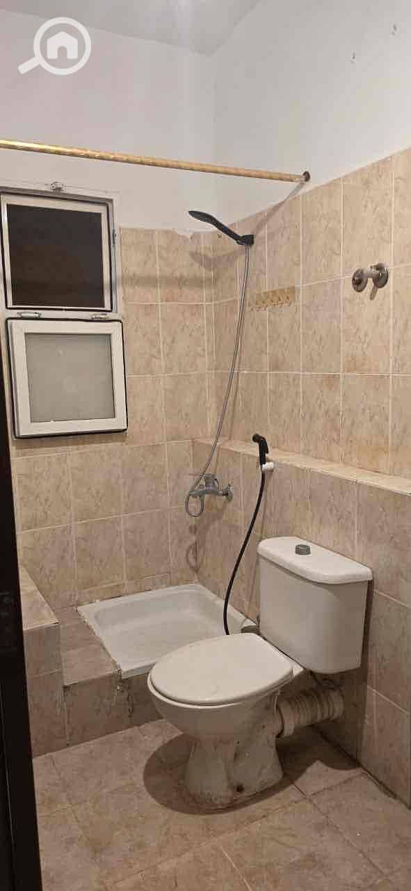 11 d8a33e48-1f61-4a19-a33c-8431e0b44f2e. jpg