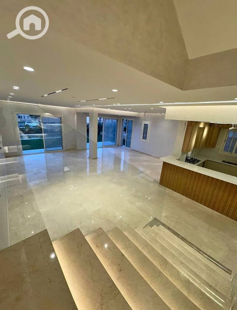 2 5bb197c3-926c-4b67-9caf-7d3f3be131d5. jpeg