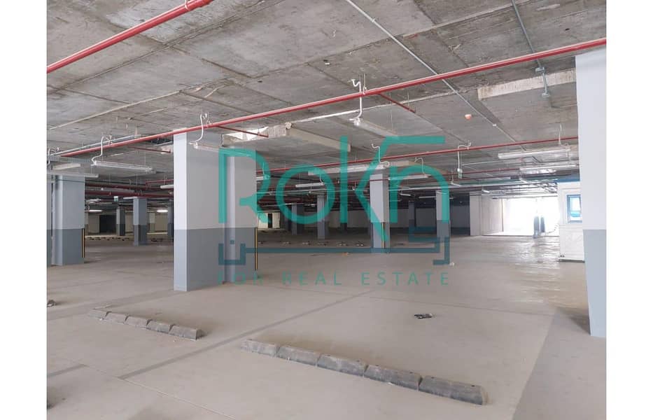 10 7706e415-e2b2-4f93-97f8-9c5c58a5b23a. jpg