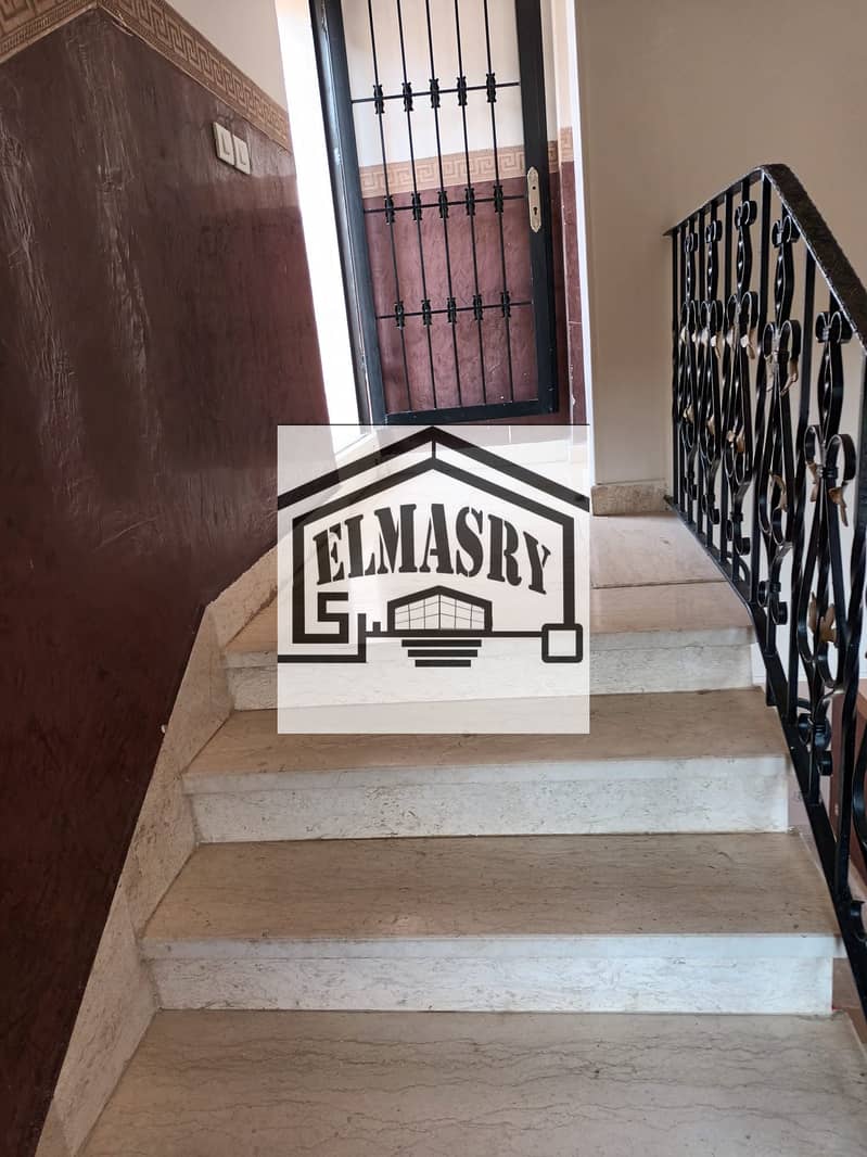 11 7e04e9f8-e591-46de-8a52-4d67fb24d530. jpg