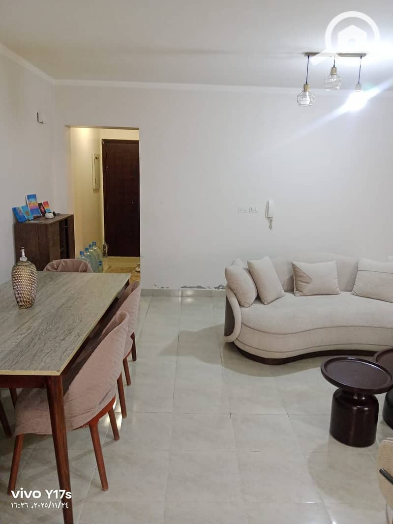 2 a5aacfd5-722d-4459-870b-5ac0c802e032. jpeg