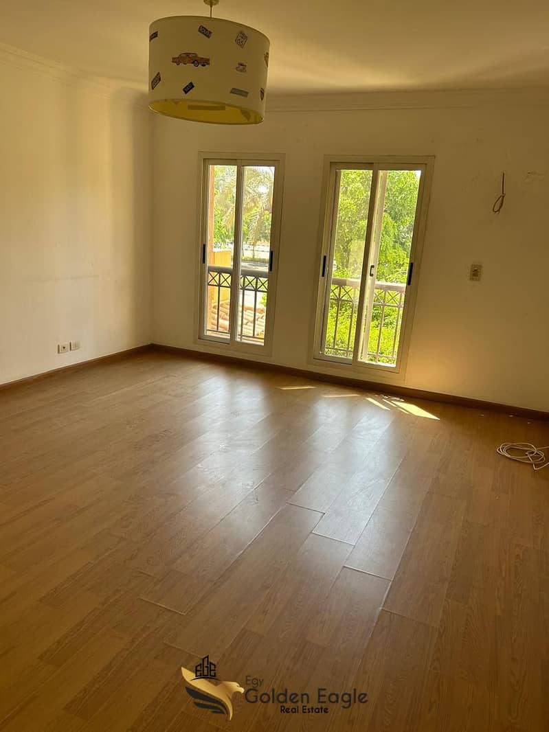 10 616344589_1559931508570709_1333271761077983745_n. jpg