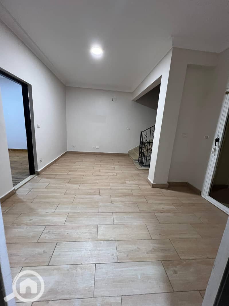 2 b88eca00-0921-46e1-be24-3092e7217541. jpg