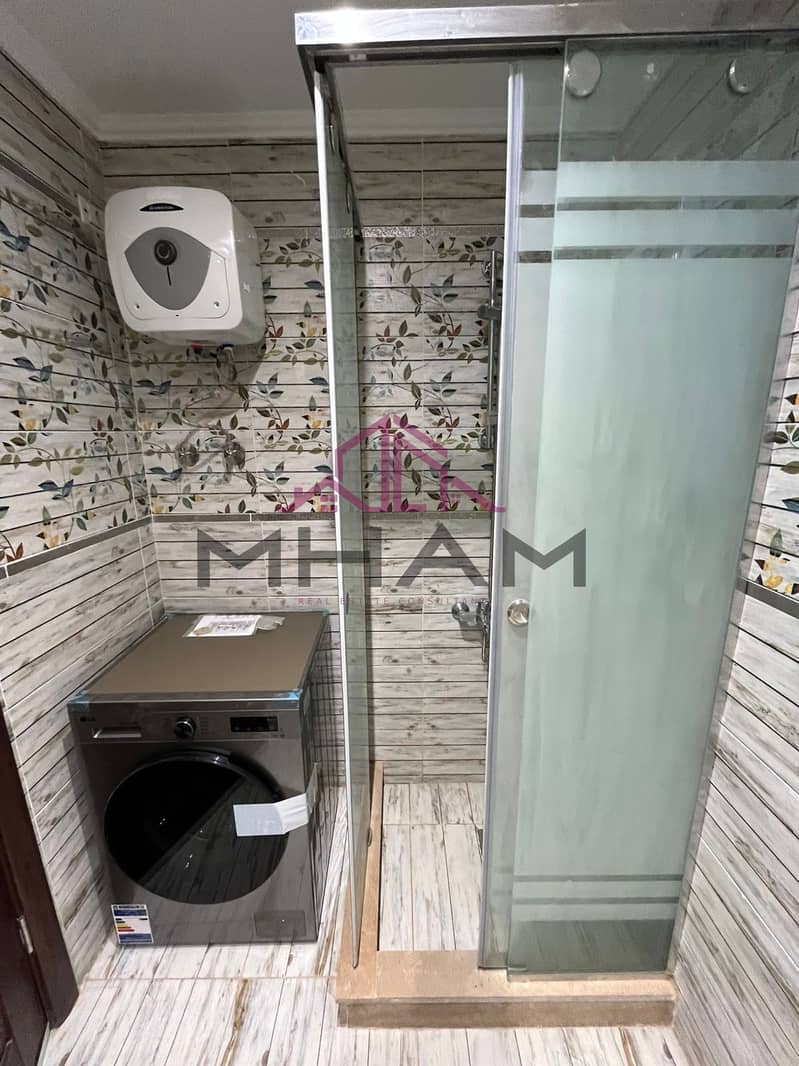 5 6a1771ac-ecff-4285-b32a-653314fdbe9d. jpg