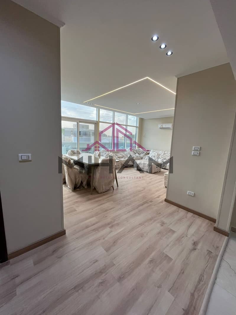 9 821d0896-2260-42b5-9f99-bb5f0a8386ab. jpg