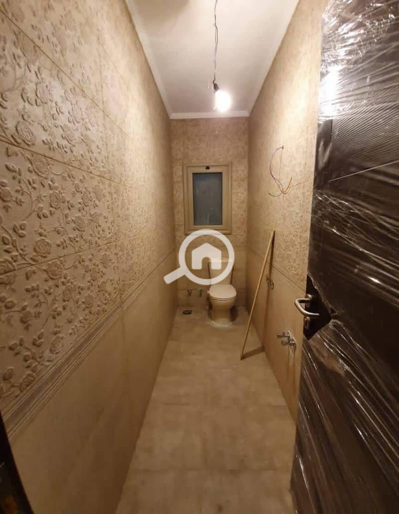 7 3de3d1f2-f5f1-49bc-ab75-c779cda40a15. jpg