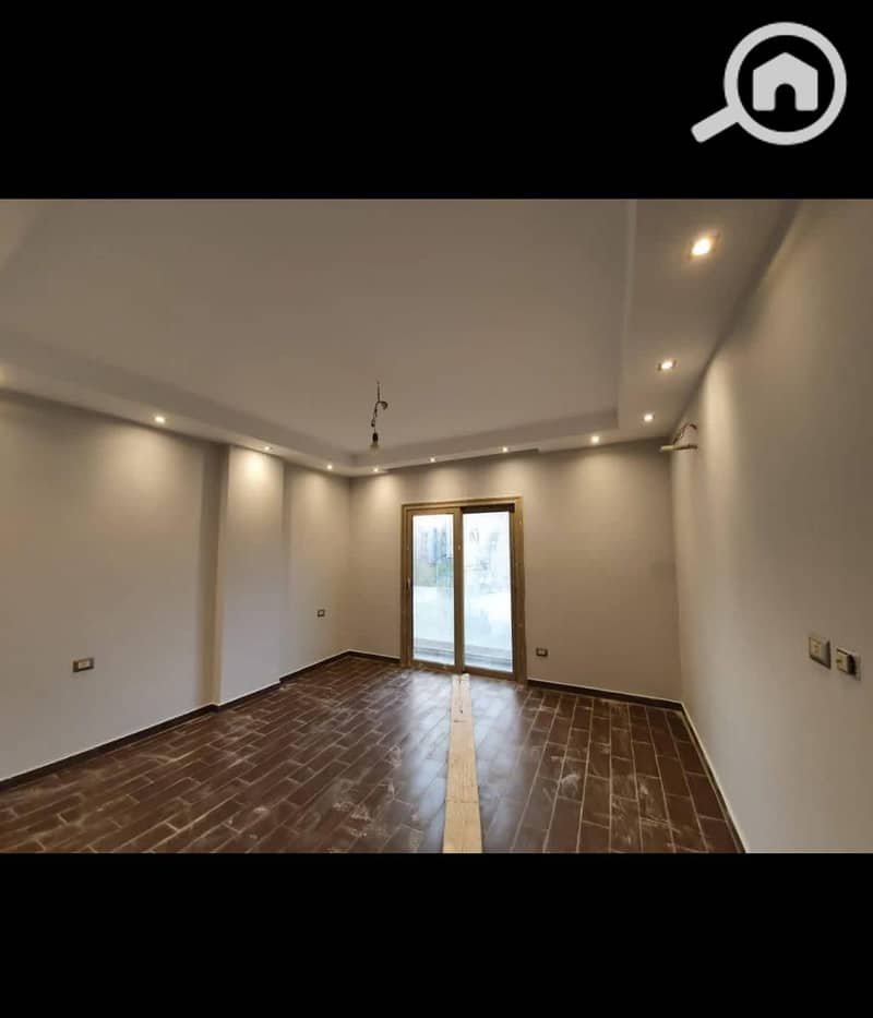 8 3f14af10-0cd4-4aa3-8cf5-d571fe5b24eb. jpg