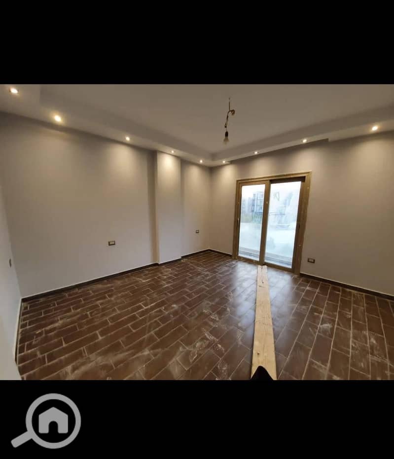 10 733f6150-e7ef-4ac5-9b53-0b757c045da5. jpg