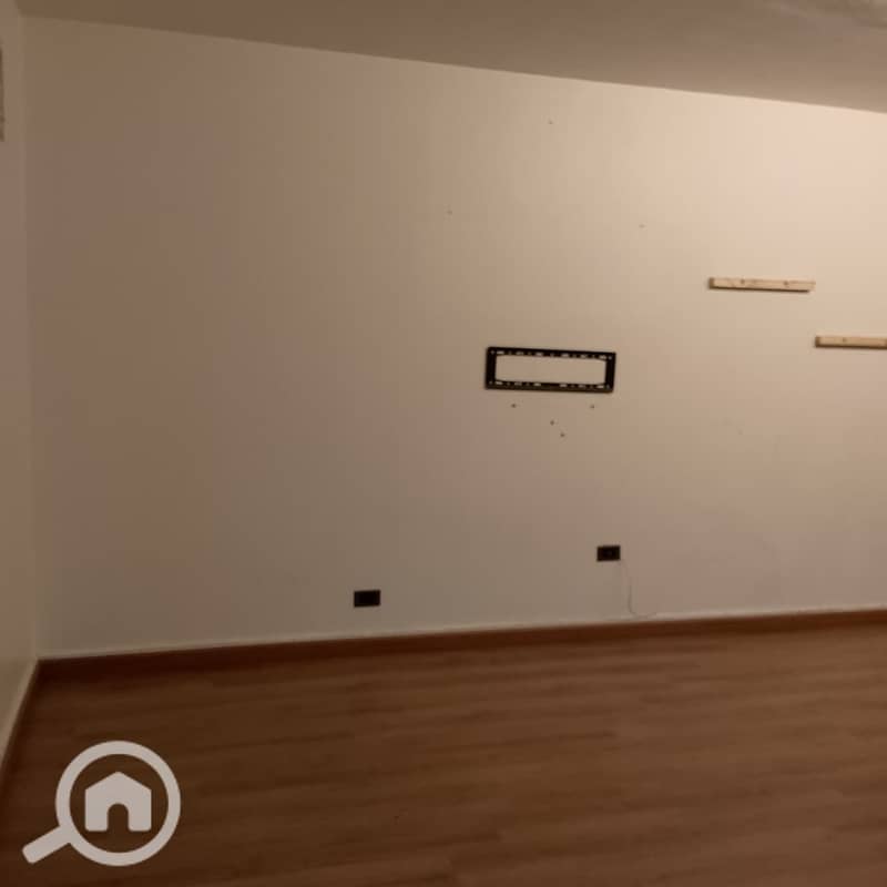 9 889fbcb7-d81b-456b-807e-7a193b689696. jpeg