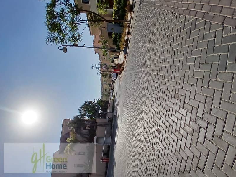 8 8a9b6f2d-1e3f-422b-9e6e-63b9b4b31dcd. jpg