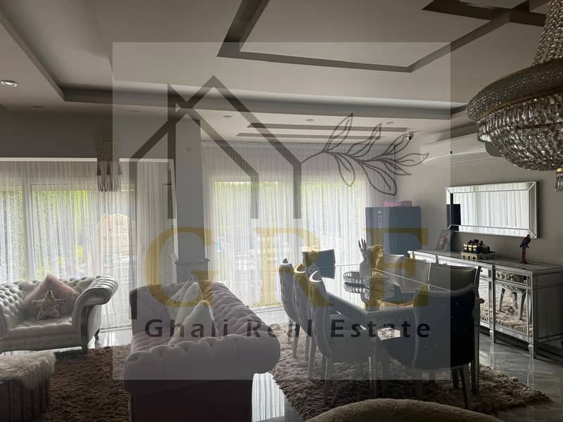 4 9b15f5ad-76ac-419d-a7b5-6d607f97dc86. jpg