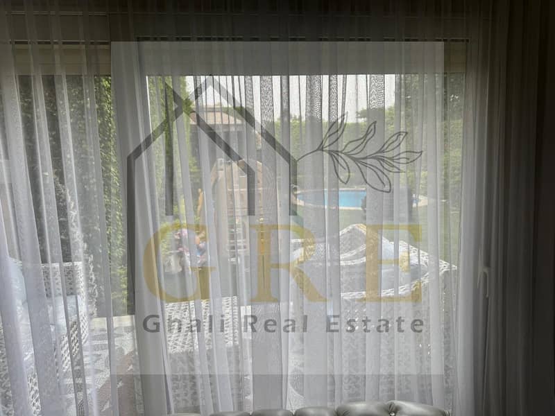 5 13fe8211-40c9-4a99-bcdf-1401abc72642. jpg