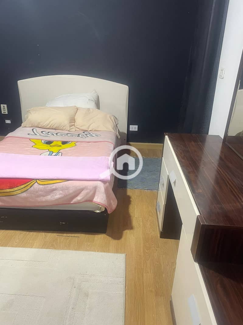 9 85d91a11-7729-4121-88d1-4ef0ddb5d943. jpeg