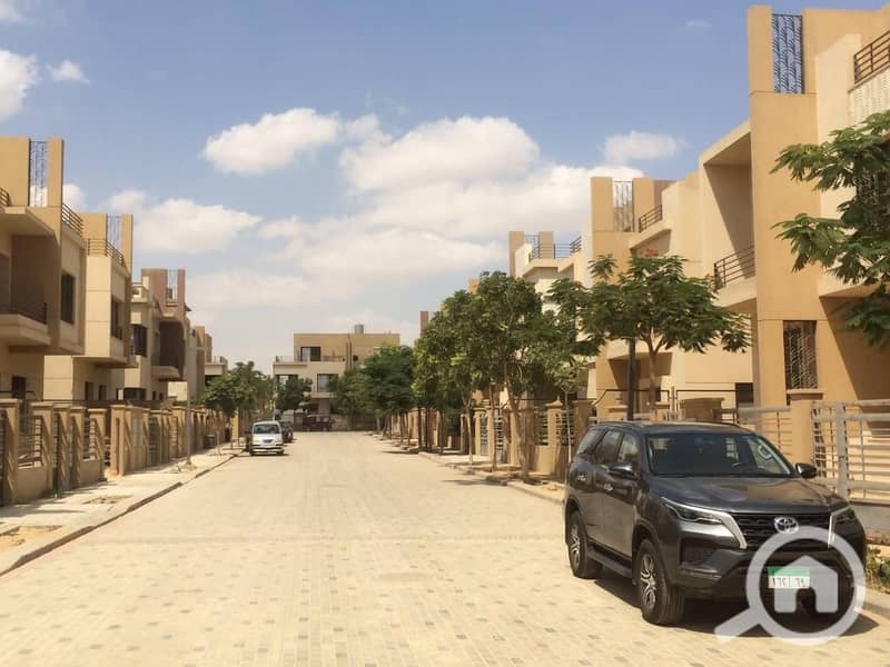 3 70eb281f-cd66-4b7f-88c5-e52555c78190. jpg