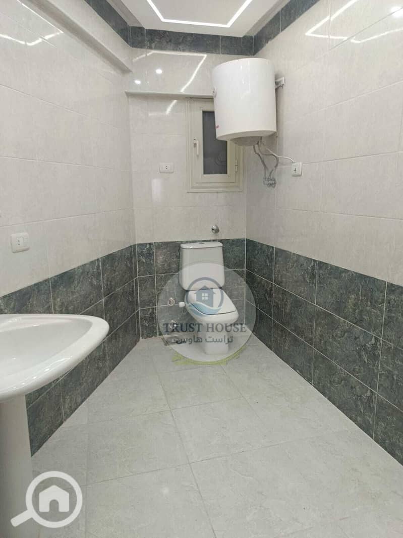 6 WhatsApp Image 2025-12-21 at 22.53. 20 (1). jpeg