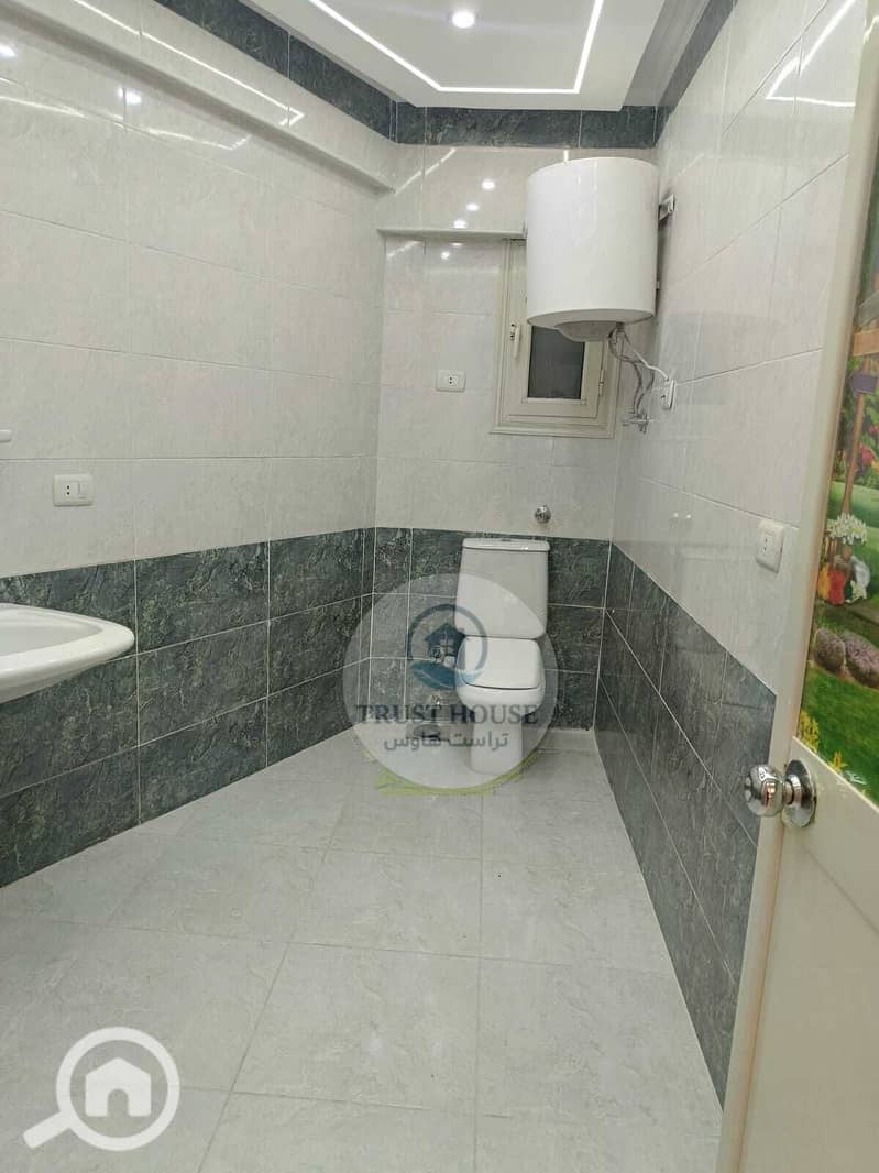 11 WhatsApp Image 2025-12-21 at 22.53. 28 (1). jpeg