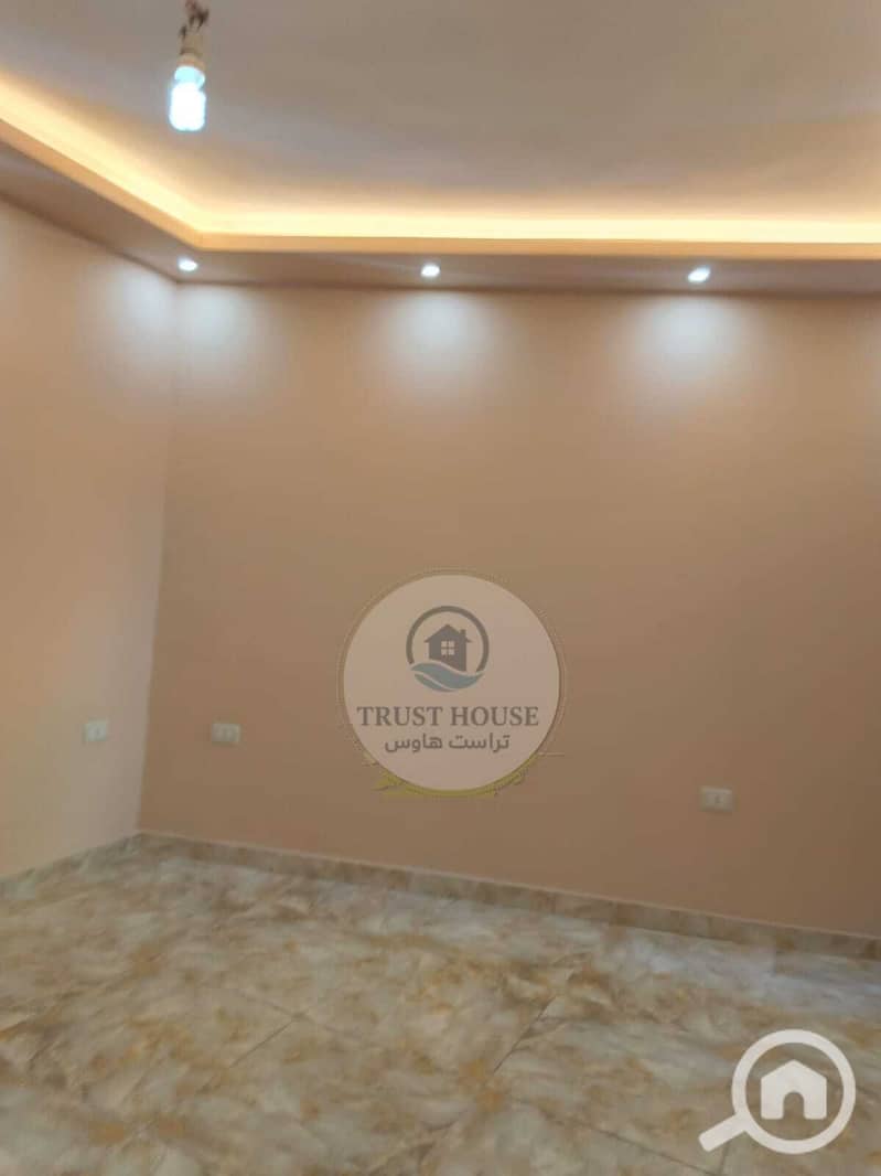 12 WhatsApp Image 2025-12-21 at 22.53. 28. jpeg