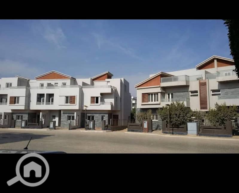 10 e9578768-1f86-4063-9ef6-4d14672703de. jpg