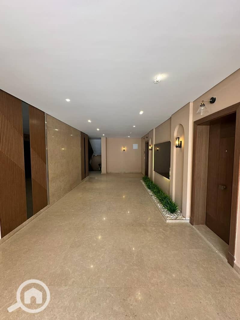 4 WhatsApp Image 2024-11-28 at 14.48. 19_0d95dbc2. jpg