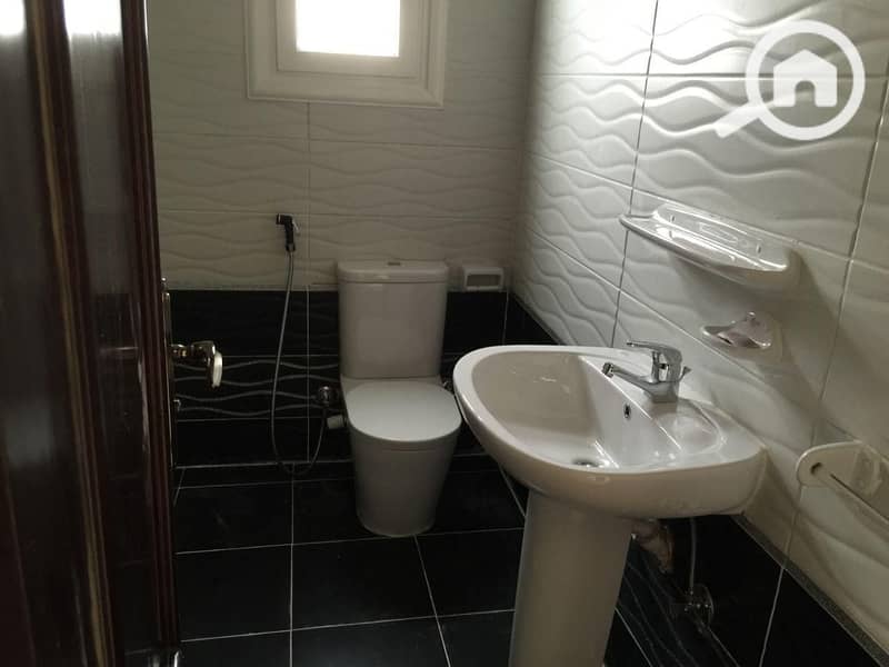 8 2e3290f0-5063-4faf-b326-0f79f1248a88. jpg