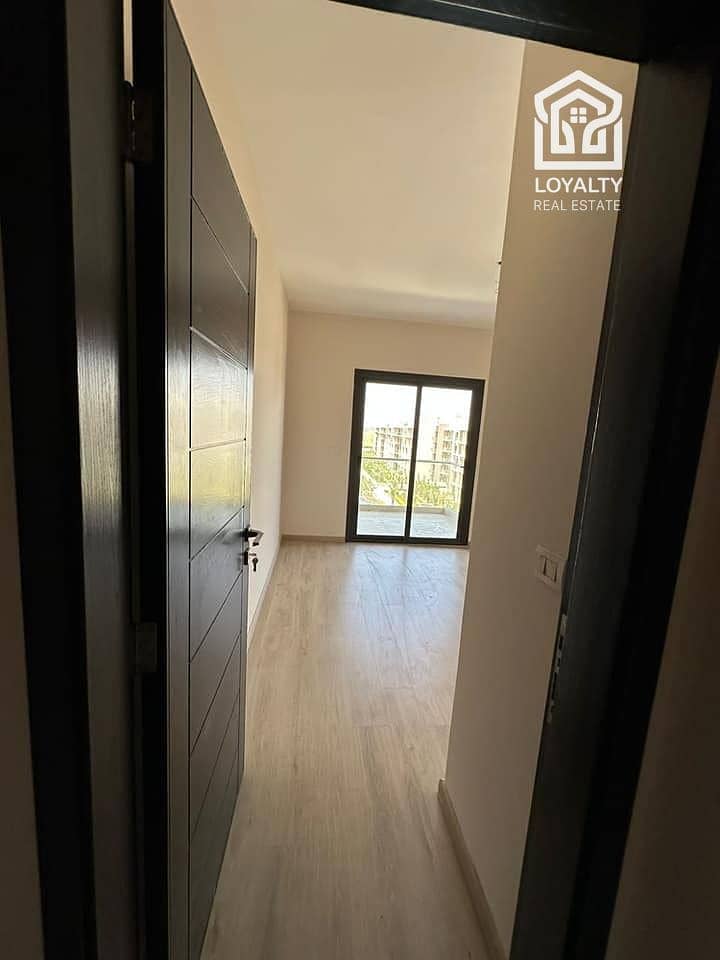 4 38f5c85a-d046-4815-b3bb-e3a2c6f5ac04. jpeg