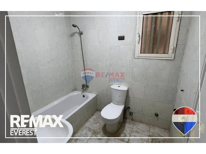 9 728fc574-ee7f-439e-b1cd-20759633e2ed. jfif. jpg