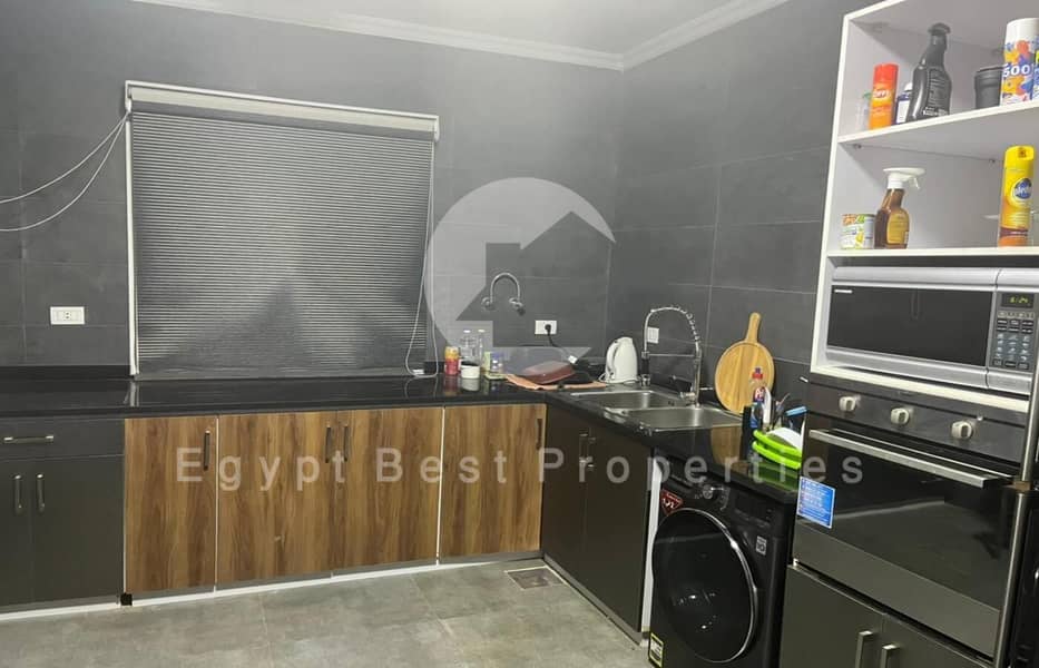 8 21c75722-141b-48b2-9ecc-e0570952971f. jpeg