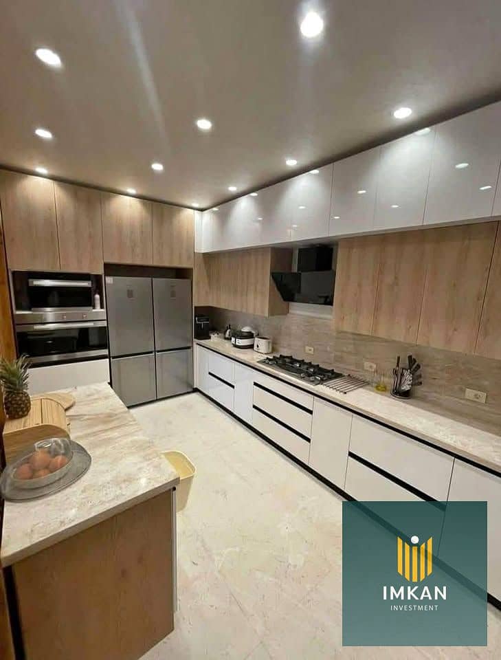 9 557794194_122143975820648185_7176712197645090579_n. jpg