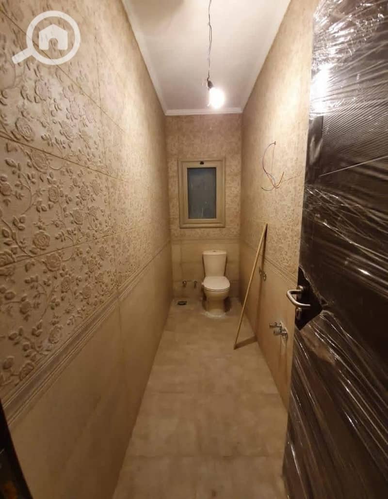 7 3de3d1f2-f5f1-49bc-ab75-c779cda40a15. jpg