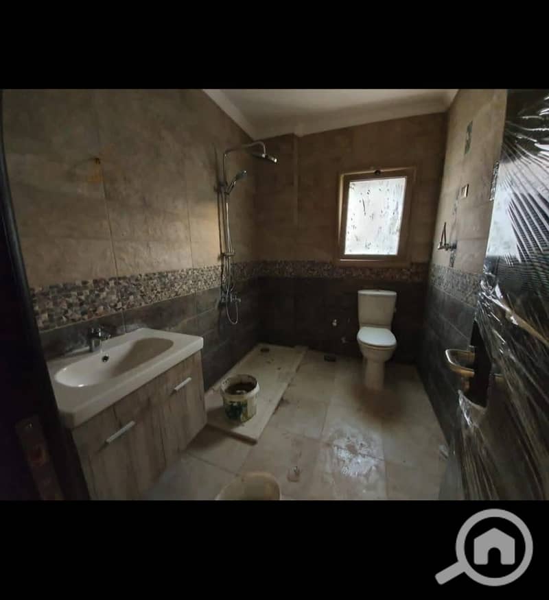 11 b93ece87-4097-4b67-891b-0c751007f432. jpg