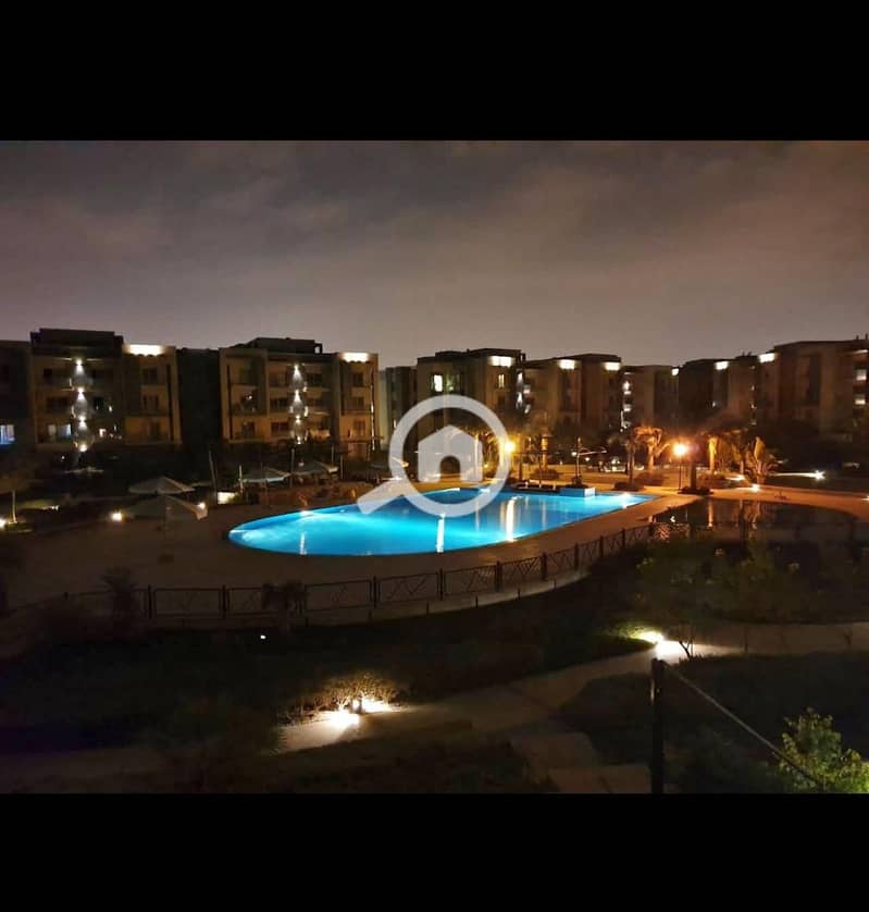 14 ca4b2b7d-3b51-4084-93d5-4cd2a95b04e2. jpg