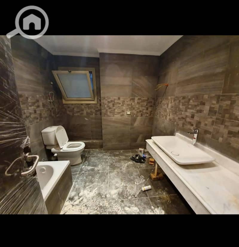 15 e018a027-1912-4fc4-aaed-13397f4f1020. jpg