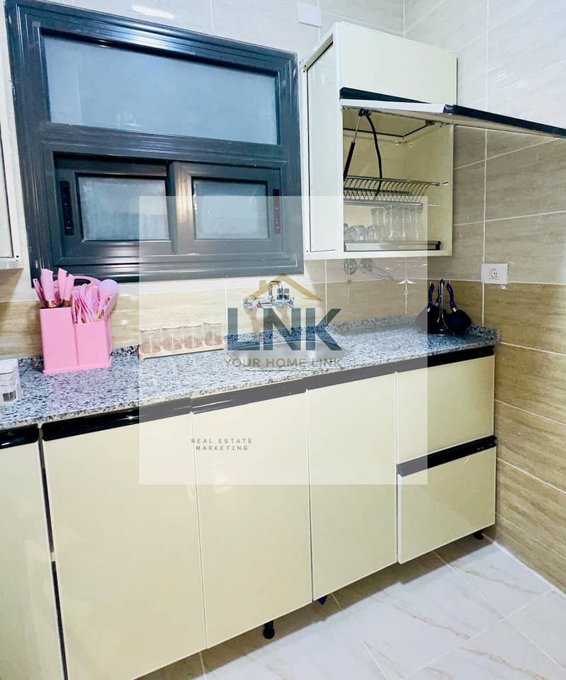 12 e3bdd201-a522-491e-9e03-9d4cc6dae88a. jpg