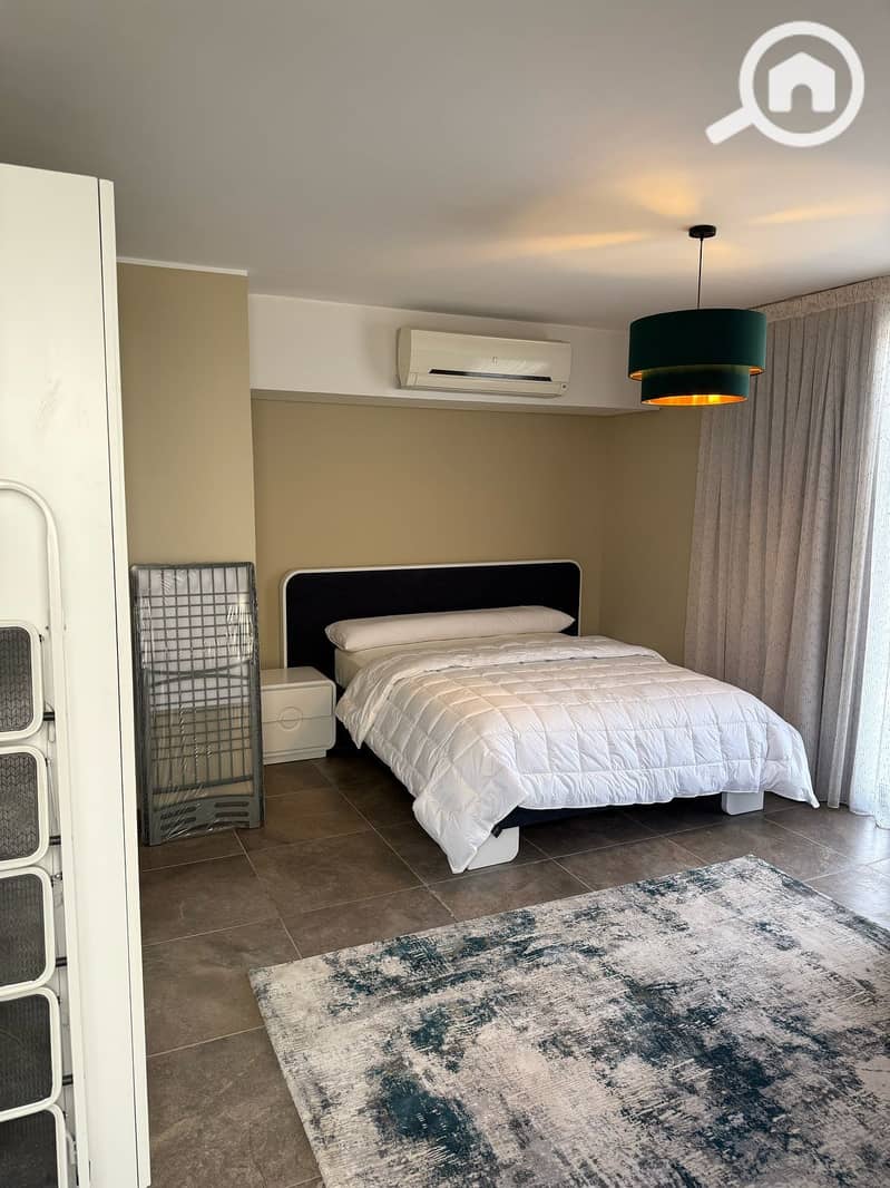 4 548a1a94-4dc5-4119-81e8-44c5ccab60a6. jpeg