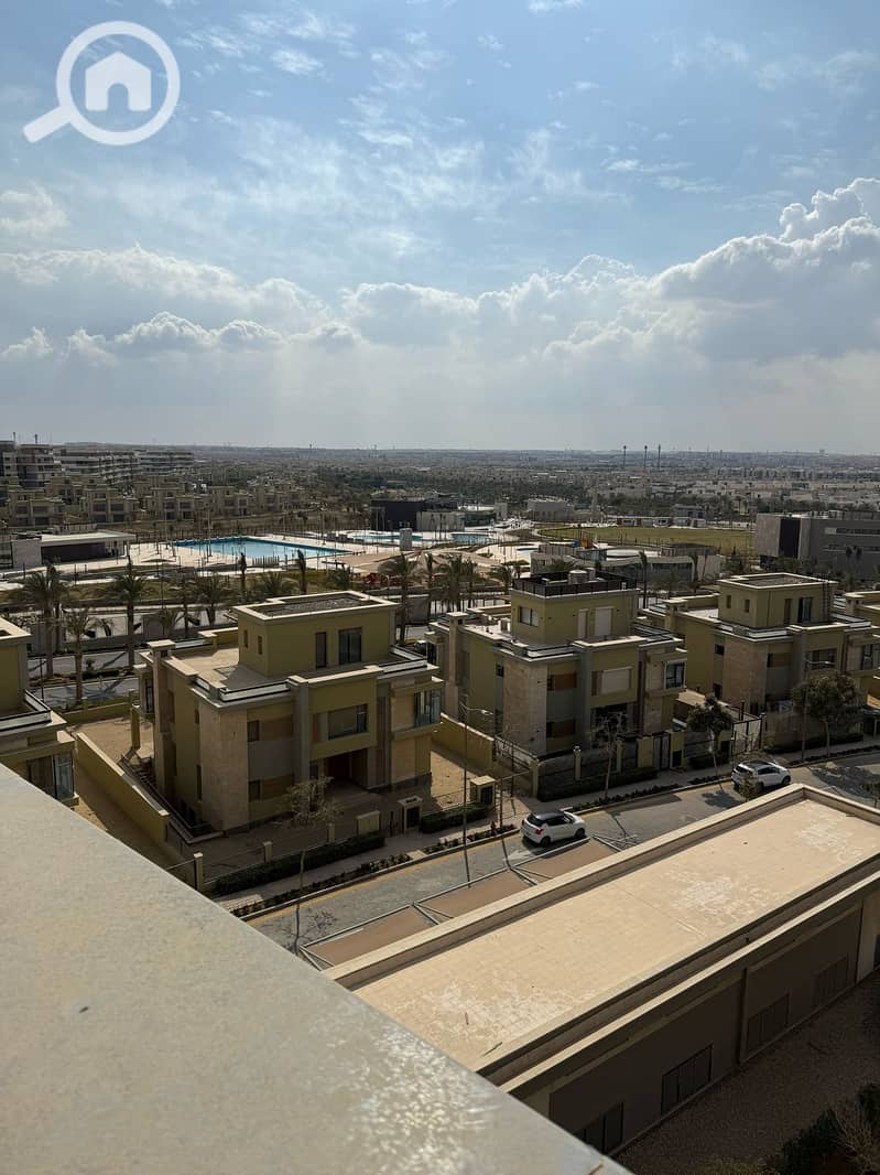 12 6cb52c3a-4dfb-4b4f-8ef0-47c4a2f69862. jpeg